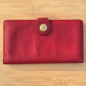 Vintage Gucci Red Leather Large Bifold Wallet Snap Close Navy Interior Italy